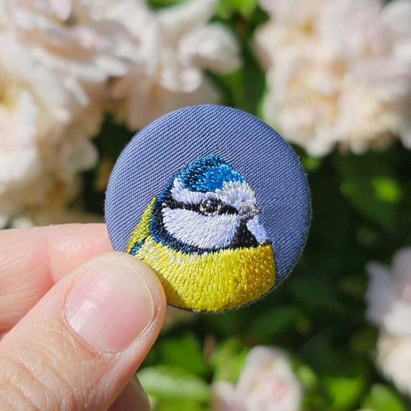Petite broche la mésange bleue