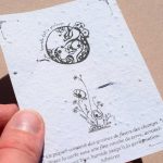 détail de l'étiquette pour les Duo de broches brodées avec papier ensemencé