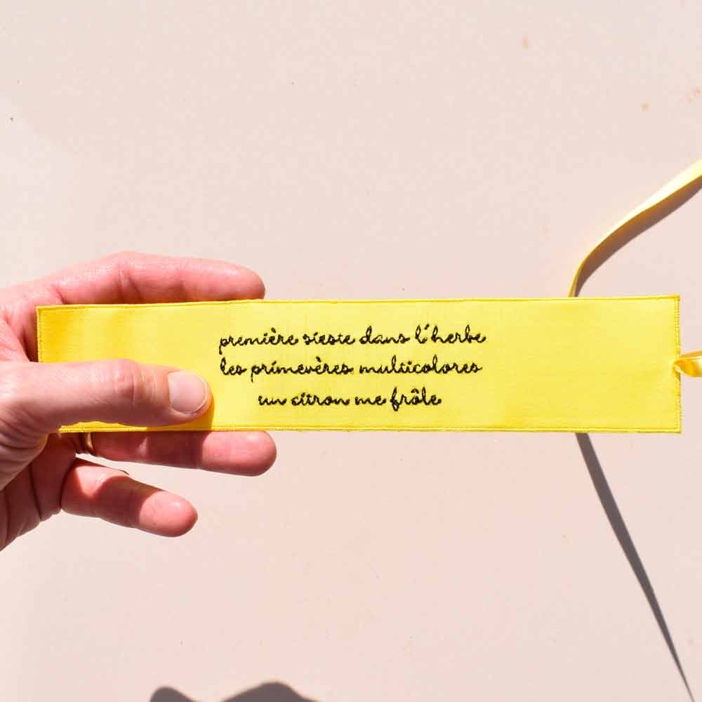 Haïku brodé les primevères et le citron