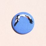 petite broche brodée cigogne