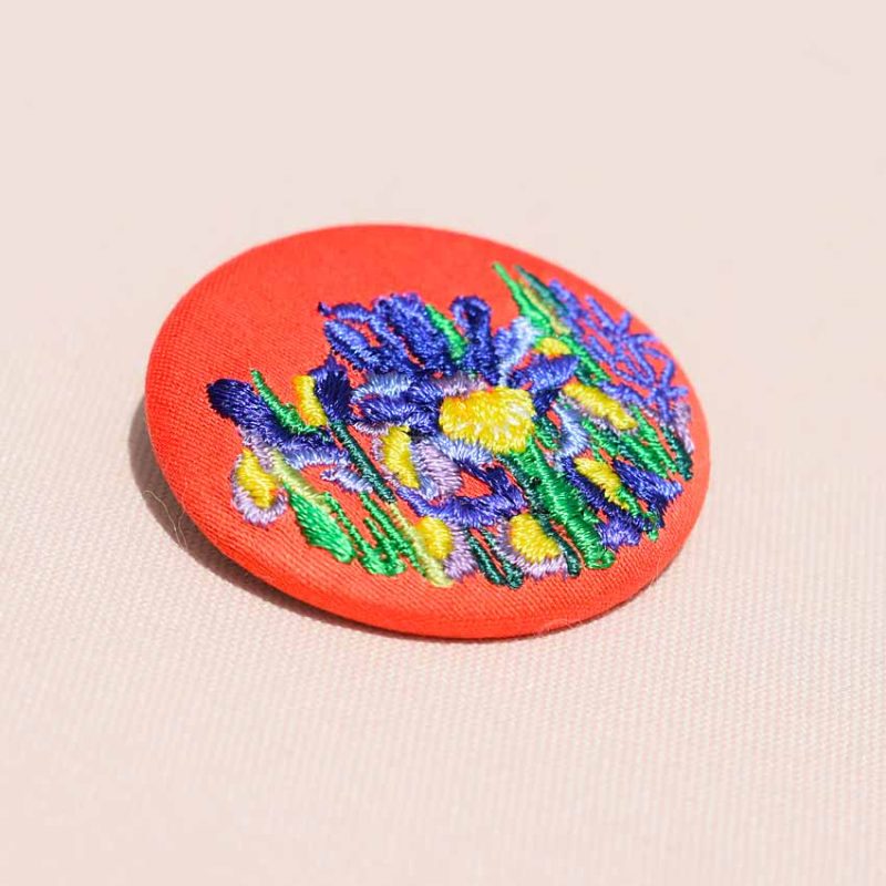 Jardin de Claude, les iris – petite broche